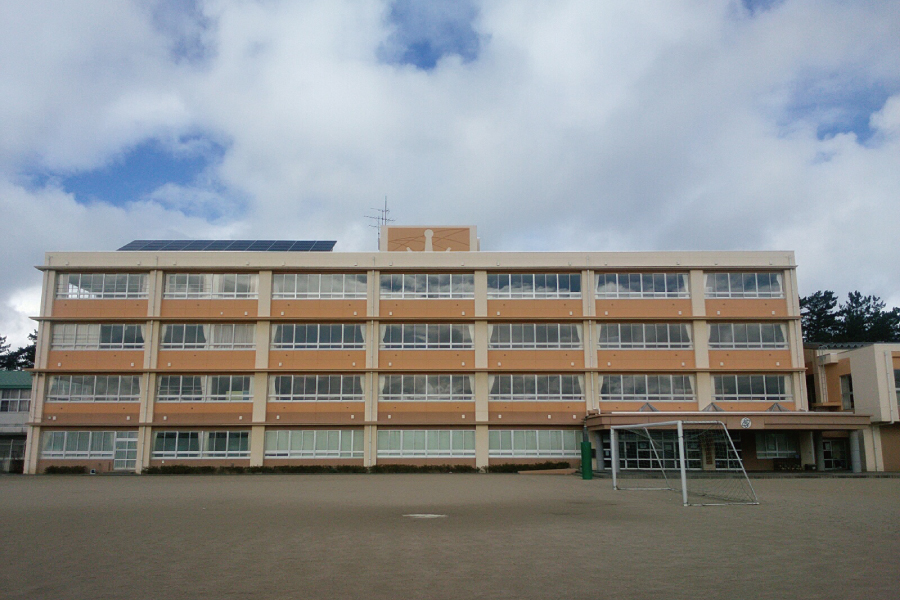 鳥屋野中学校外２校ガス式マルチエアコン設置工事（寄居・柳都中学校）